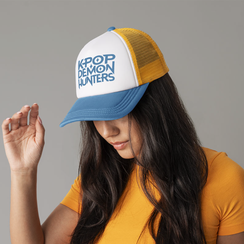 Casquettes grillagées personnalisées avec logo brodé ou imprimé, réalisées par Influence13 pour entreprises, marques et événements.